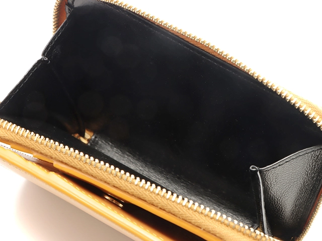 Saint Laurent　サンローラン　二つ折財布　562796　オレンジ　レザー【430】2148103917844