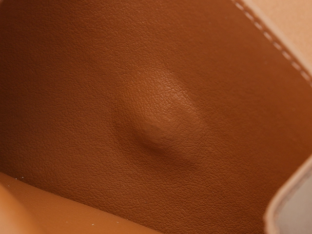 CELINE セリーヌ トリオンフ スモールトリフォールドウォレット 三つ折り財布 タン PVC レザー 10D572BZ9 2148103923197【200】