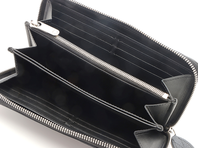 Louis Vuitton ルイヴィトン ジッピーウォレット マヒナ ノワール  