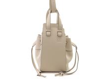 LOEWE　ロエベ　ハンモック ドローストリングバッグ スモール ライトオーツ カーフ　314.39.Z95　【471】IK