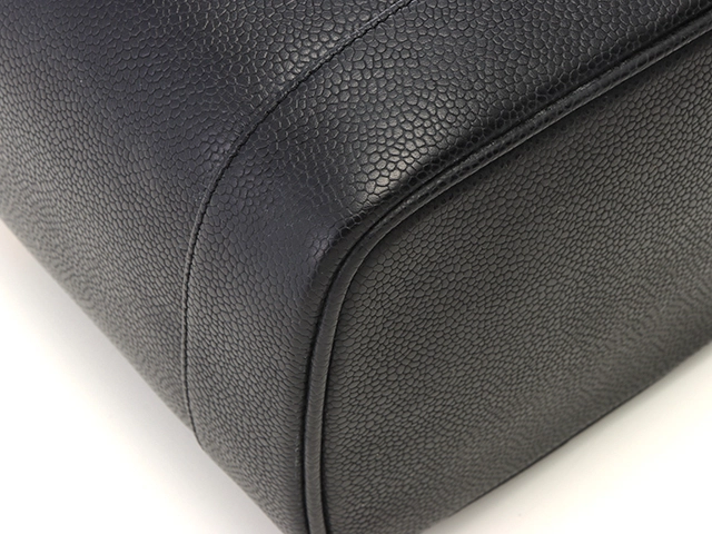 CHANEL シャネル ココマーク縦型バニティ ブラック/ゴールド金具 キャビアスキン A01998【472】YY