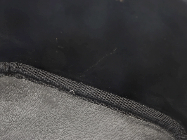 CHANEL シャネル ココマーク縦型バニティ ブラック/ゴールド金具 キャビアスキン A01998【472】YY