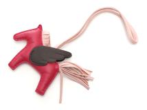 HERMES　エルメス　ロデオペガサスチャームPM　フランボワーズ/ルージュセリエ/ローズ　Z刻印（2021年製造）2148103932830　【200】