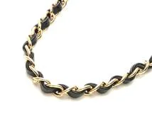 CHANEL シャネル マトラッセＷフラップ  Ｗチェーン ショルダーバッグ ブラック GP キャビアスキン A01112