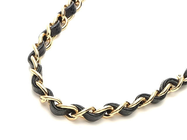 CHANEL シャネル マトラッセＷフラップ  Ｗチェーン ショルダーバッグ ブラック GP キャビアスキン A01112