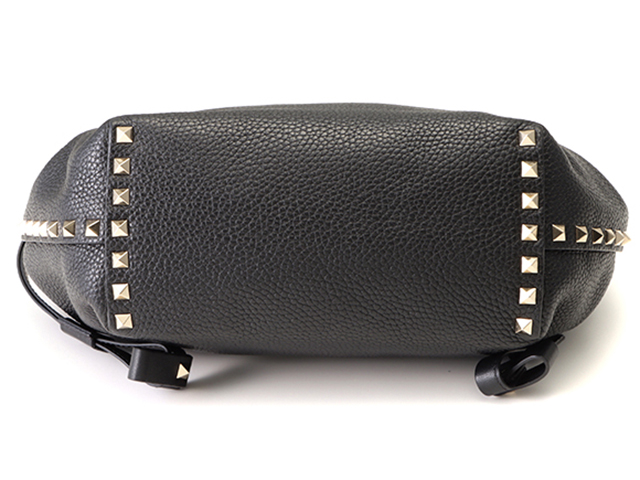 VALENTINO ヴァレンティノ ロックスタッズ ショルダーバッグ ブラック