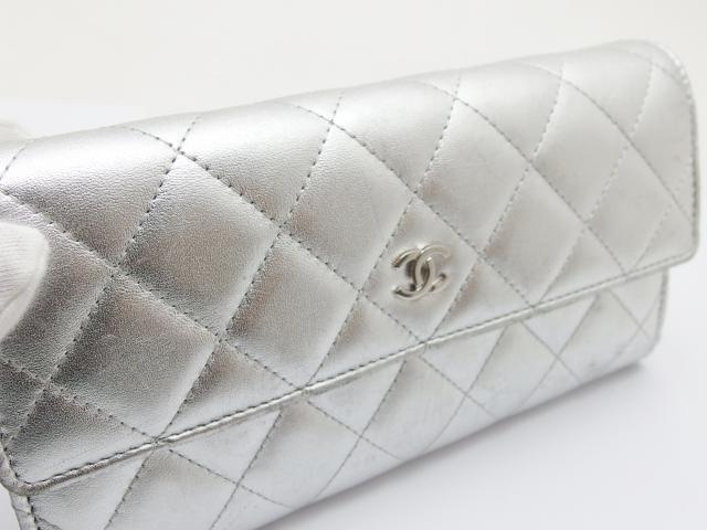CHANEL シルバー　長財布 シルバー（銀色）系 CHANEL(シャネル) 長財布(レディース