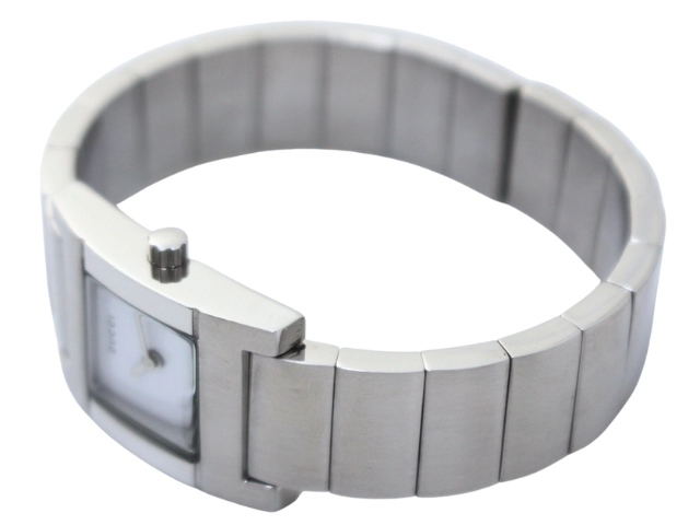 GUCCI グッチ 腕時計 1600 SS ホワイト クォーツ レディース 2148103881879 【200】