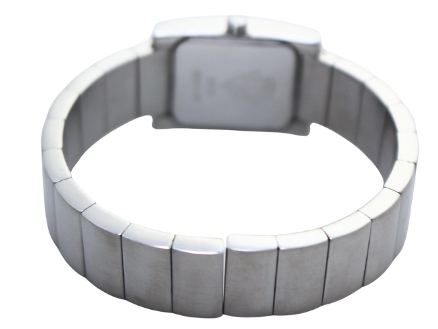 GUCCI グッチ 腕時計 1600 SS ホワイト クォーツ レディース 2148103881879 【200】