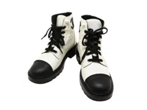 CHANEL ブラック/ホワイト ハイカットブーツ CHANEL シャネル ココマーク ショートブーツ レディース37C ホワイト