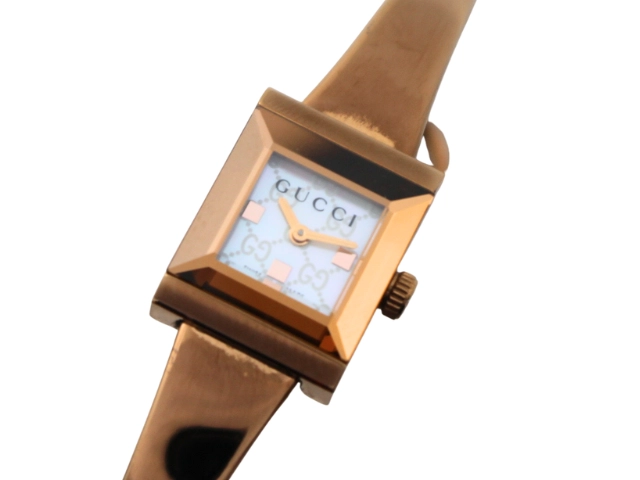 GUCCI グッチ 腕時計 128.5 バングルウォッチ GP シェル クォーツ レディース 2143200634496 【200】
