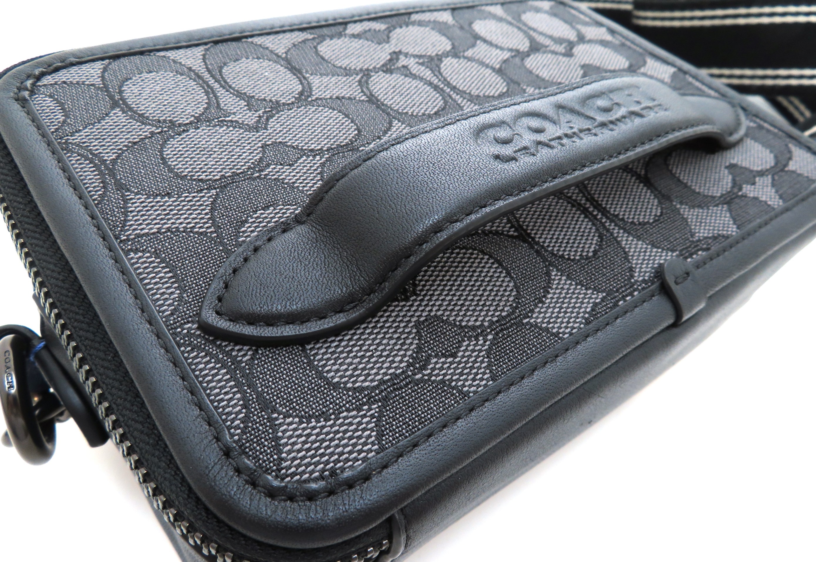 新品COACHバッグ C3780 ショルダーバッグ チャータークロスボディ 公式COACH \u2013 コーチ | チャーター クロスボディ シグネチャー ジャカード