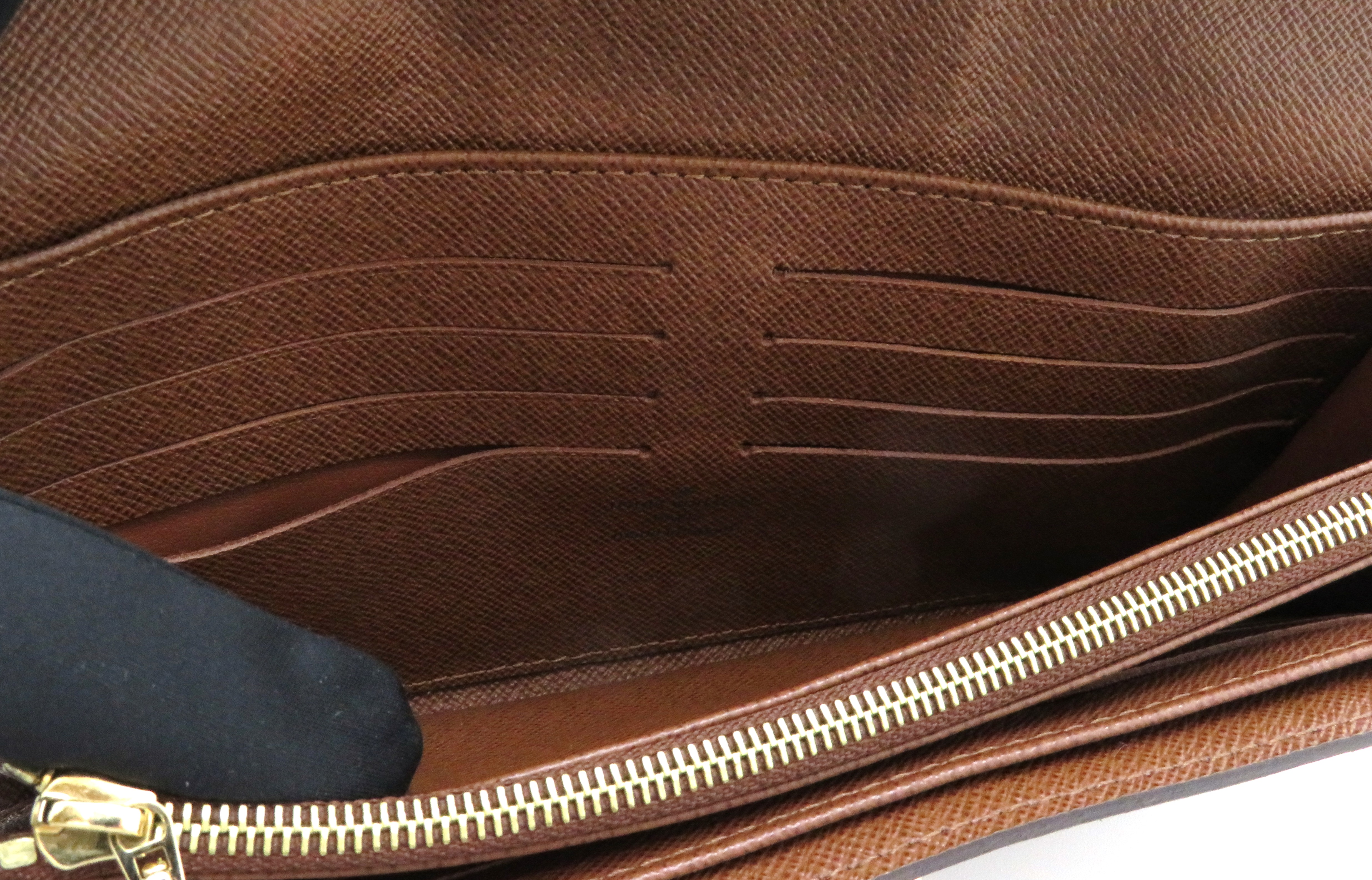 LOUIS VUITTON ルイヴィトン ポルトフォイユ・ボエシ M63220