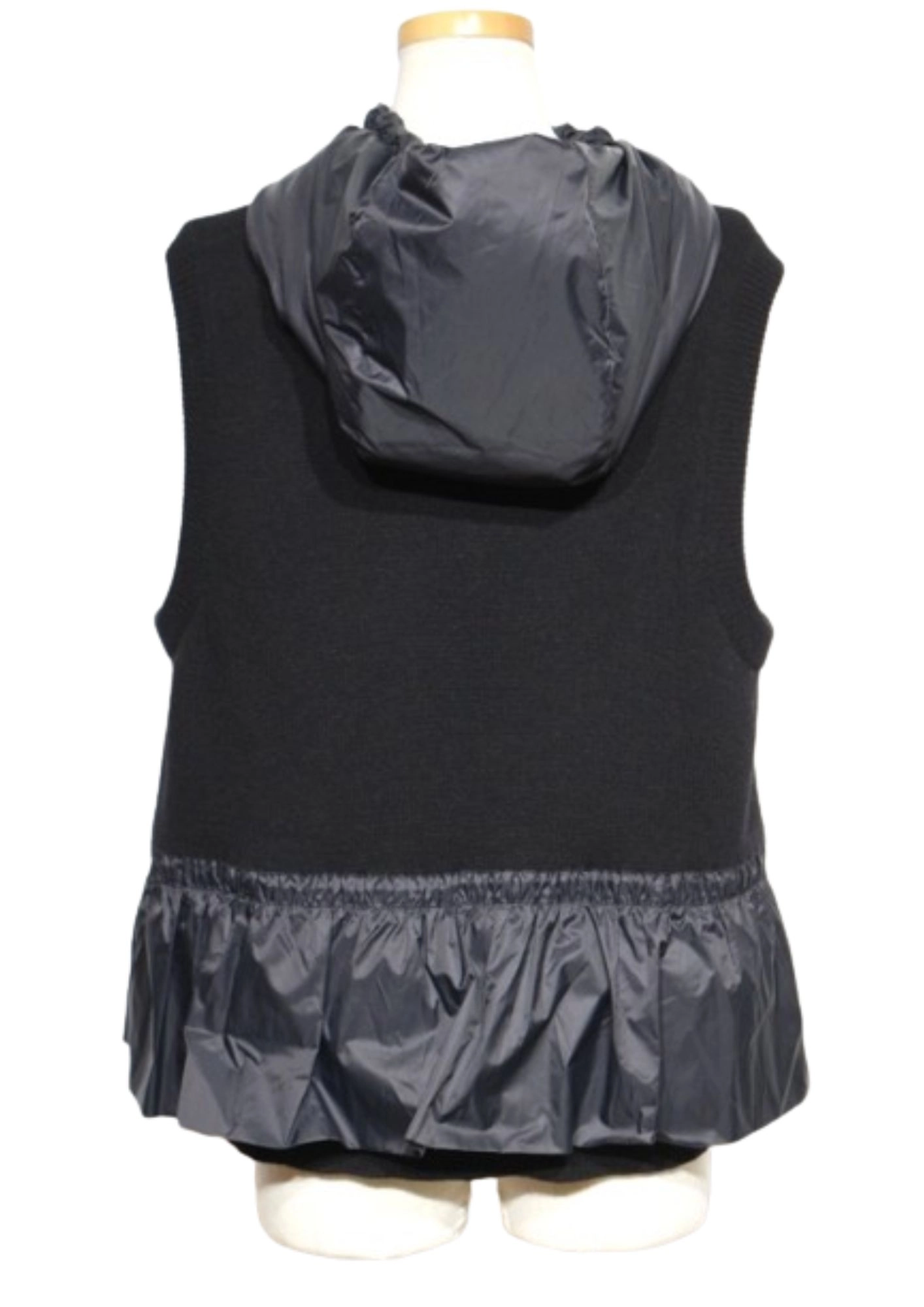 LOUIS VUITTON ルイヴィトン ベスト LVベスト 1AC19E レディースS ブラック ウール/カシミヤ/ナイロン 参考定価:¥542,300- (2148103659553)【200】