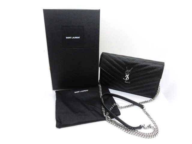 SAINT LAURENT サンローラン エンベロープ チェーンウォレット グレインドプードルエンボスレザー ブラック シルバー金具  393953BOW021000 【474】