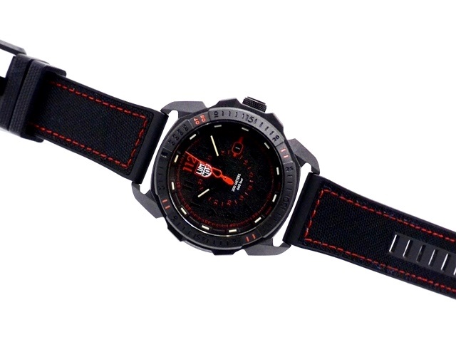 LUMINOX ルミノックス ICE-SAR ARCTIC 1000SERIEIS アイス・サー Ref