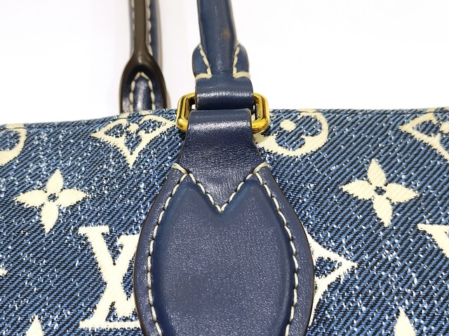 LOUIS VUITTON ルイヴィトン オンザゴーMM モノグラム