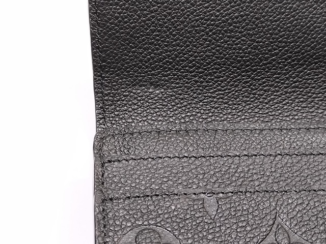 LOUIS VUITTON ルイヴィトン ポルトフォイユ・サラ モノグラム・アン