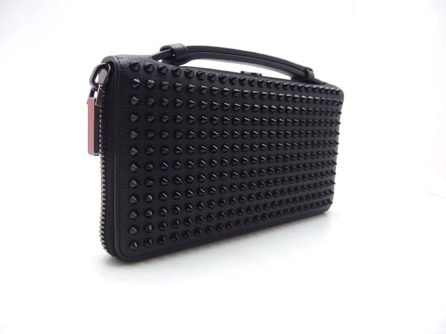 Christian Louboutin スタッズ長財布 黒 Christian Louboutin クリスチャンルブタン パネトーネ スタッズ