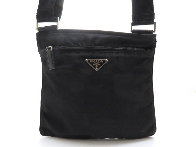 プラダ　ショルダーバッグ 使用感があり 汚れがあります。 PRADA(プラダ) / 使用感/汚れ/擦れ有/ショルダーバッグ/ナイロン