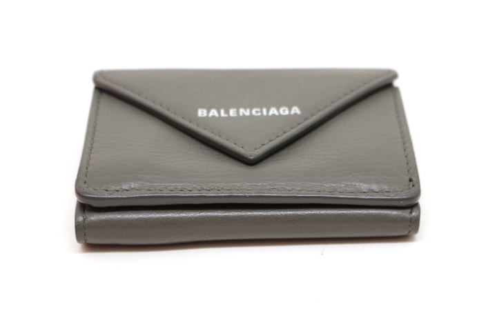 Balenciaga バレンシアガ 財布 ミニ ペーパーウォレット 3つ折り財布 コンパクト財布 グレー カーフ 0 の購入なら 質 の大黒屋 公式