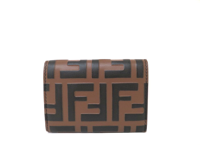 【美品】フェンディ エフイズ マイクロトリフォールドウォレット エンボス レザー 極美品 入手困難 / FENDI フェンディ エフイズマイクロトリ