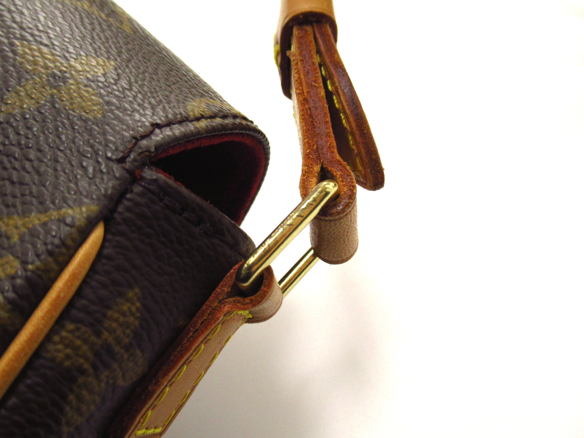 LOUIS VUITTON　ルイヴィトン　タンブラン　モノグラム　ショルダーバッグ　M51179　2148103303333【472】