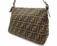 FENDI フェンディ バッグ ズッカ マンマバケット ベージュ/ブラウン キャンバス/レザー 26325 2148103353451 【430】  の購入なら「質」の大黒屋（公式）