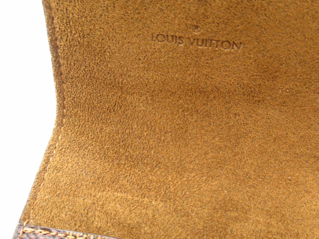 LOUIS VUITTON ルイヴィトン カフスボタン ブトン ドゥ LOUIS VUITTON ルイヴィトン カフスボタン ブトン ドゥ
