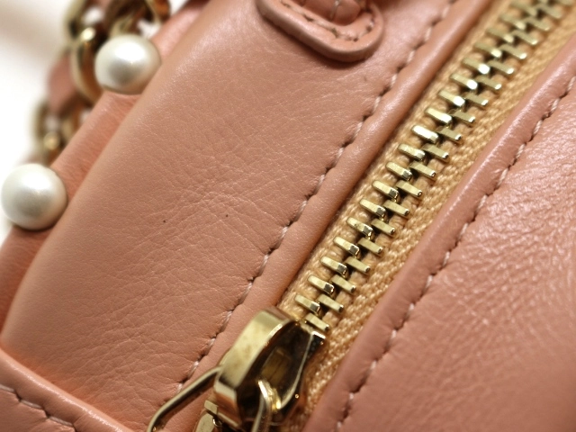 CHANEL シャネル マトラッセ ショルダーバッグ ラウンド チェーンショルダー ピンク ベージュ レザー フェイクパール 2148103577703【200】