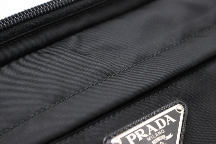 PRADA プラダ バッグ ショルダーバッグ ボディバッグ ブラック