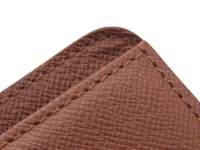 LOUIS VUITTON ルイ・ヴィトン コンパクト・ジップ 2つ折り財布 LOUIS VUITTON ルイ・ヴィトン コンパクト・ジップ 2つ折り財布