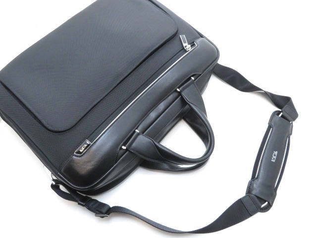 TUMI トゥミ フェアバンクスブリーフケース ブラック ナイロン カーフ