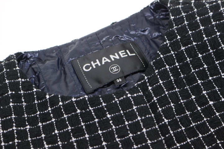 CHANEL シャネル 衣類 セットアップ 2点セット ジャケット スカート