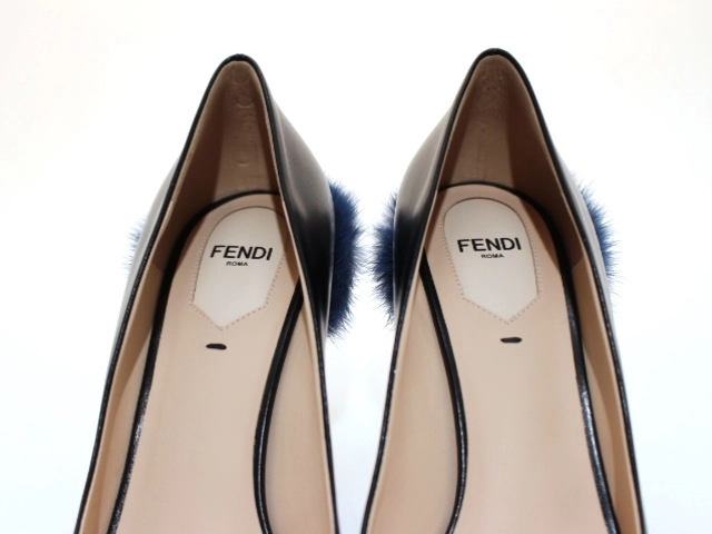 FENDI フェンディ 靴 パンプス レディス38(約24.5～25.0cm)  ブラック ネイビー レザー ファー RN146779 (2143700188178) 【200】