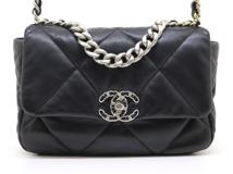 シャネル CHANEL19 ハンドバッグ ブラック SV GP シャイニーラムスキ ヴィンテージ加工 参考定価1,120,900-