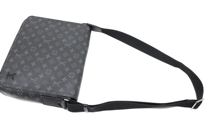 LOUIS VUITTON ルイヴィトン ディストリクトMM NM ショルダー
