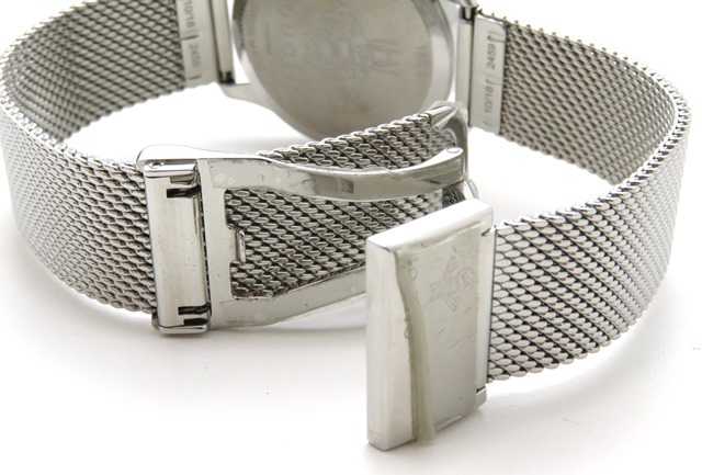 6FM145 GUCCI グッチ 腕時計 121.5 白文字盤 ホワイトシェル 6FM145 GUCCI グッチ 腕時計 121.5 白文字盤 ホワイトシェル