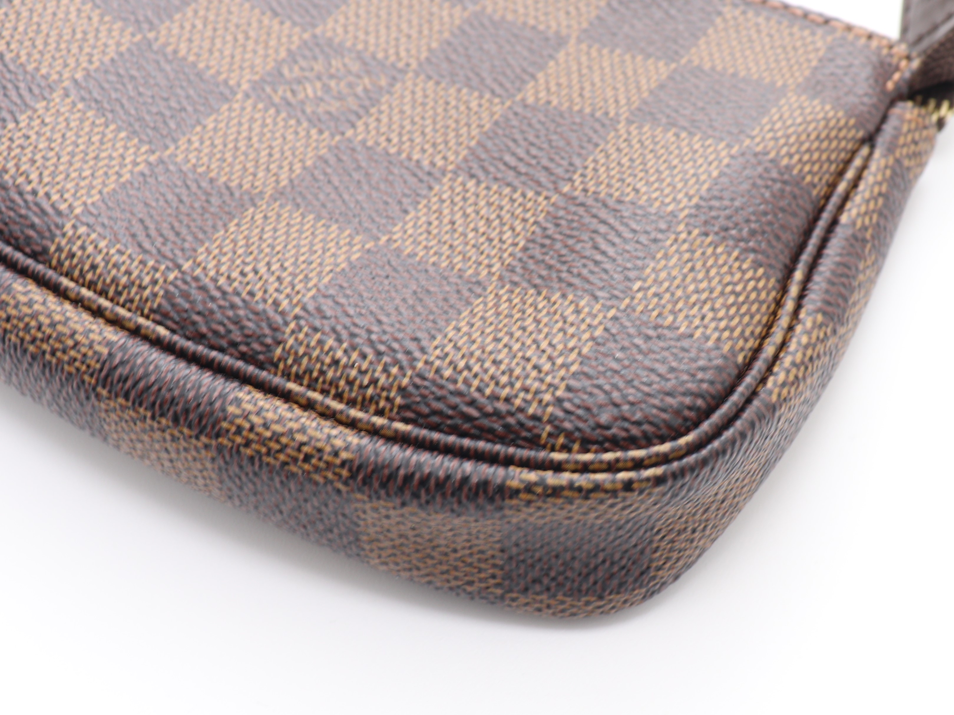 LOUIS VUITTON ルイヴィトン ミニ・ポシェット・アクセソワール