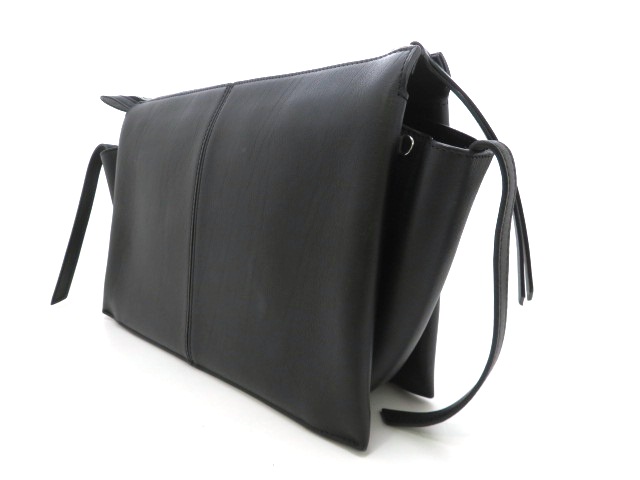 CELINE セリーヌ トライフォールドブラック レザー CELINE セリーヌ 2WAY トリフォルド トライフォールド クラッチバッグ