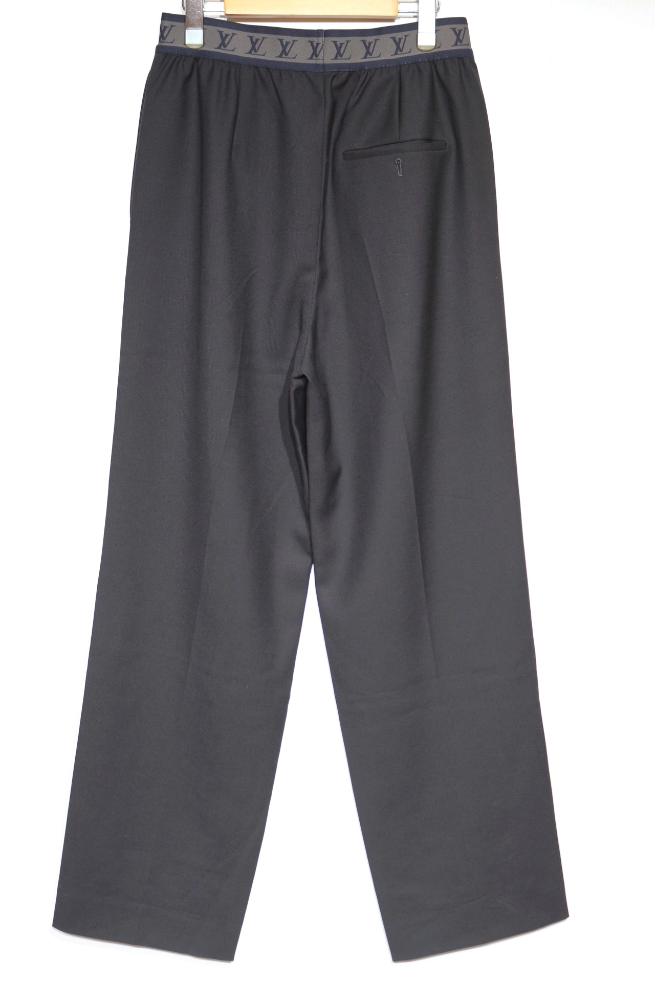 LOUIS VUITTON ルイヴィトン ストレッチパンツ メンズ38 ブラック ウール RM221M IS2 HMP02W 2143000675873 【432】