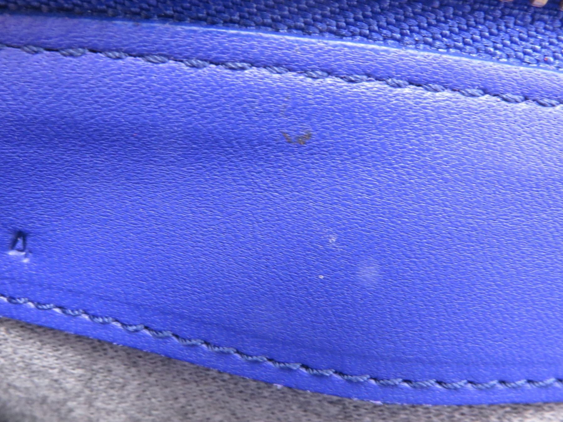 CELINE トリオラージ　navy blue 楽天市場】セリーヌ トリオ ネイビーの通販