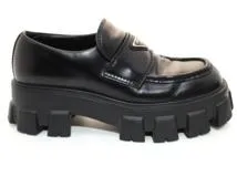 PRADA　プラダ　靴　モノリス ローファー　メンズ5　ブラック　レザー　2143700182374　【200】