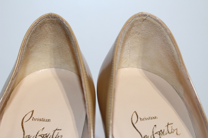 Christian Louboutin クリスチャンルブタン パンプス レディース