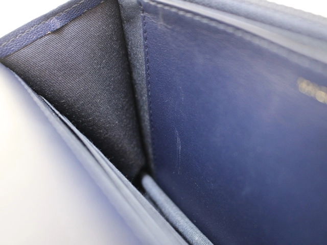 CHANEL シャネル CHANEL19 マキシ マトラッセ チェーンウォレット ヴィンテージ加工 ネイビー ゴールドxシルバー金具 2148103564369【200】