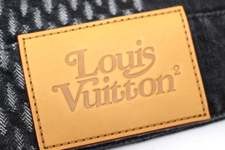 LOUIS VUITTON ルイヴィトン NIGO × LV 衣類 ジャイアント LOUIS VUITTON ルイヴィトン NIGO × LV 衣類 ジャイアント