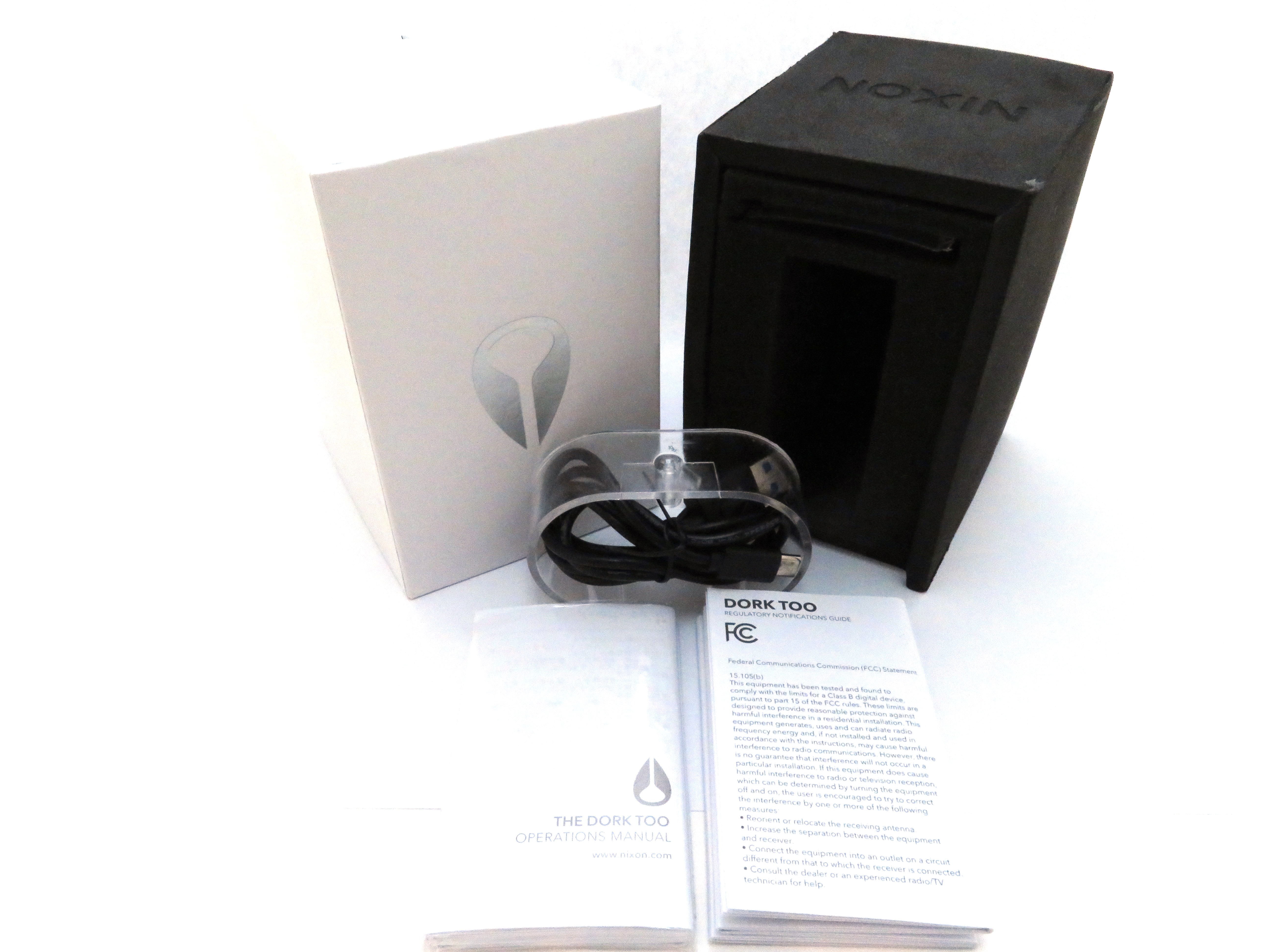 NIXON ニクソン DORK TOO A1266 000 デジタル USB充電タイプ【205】 の