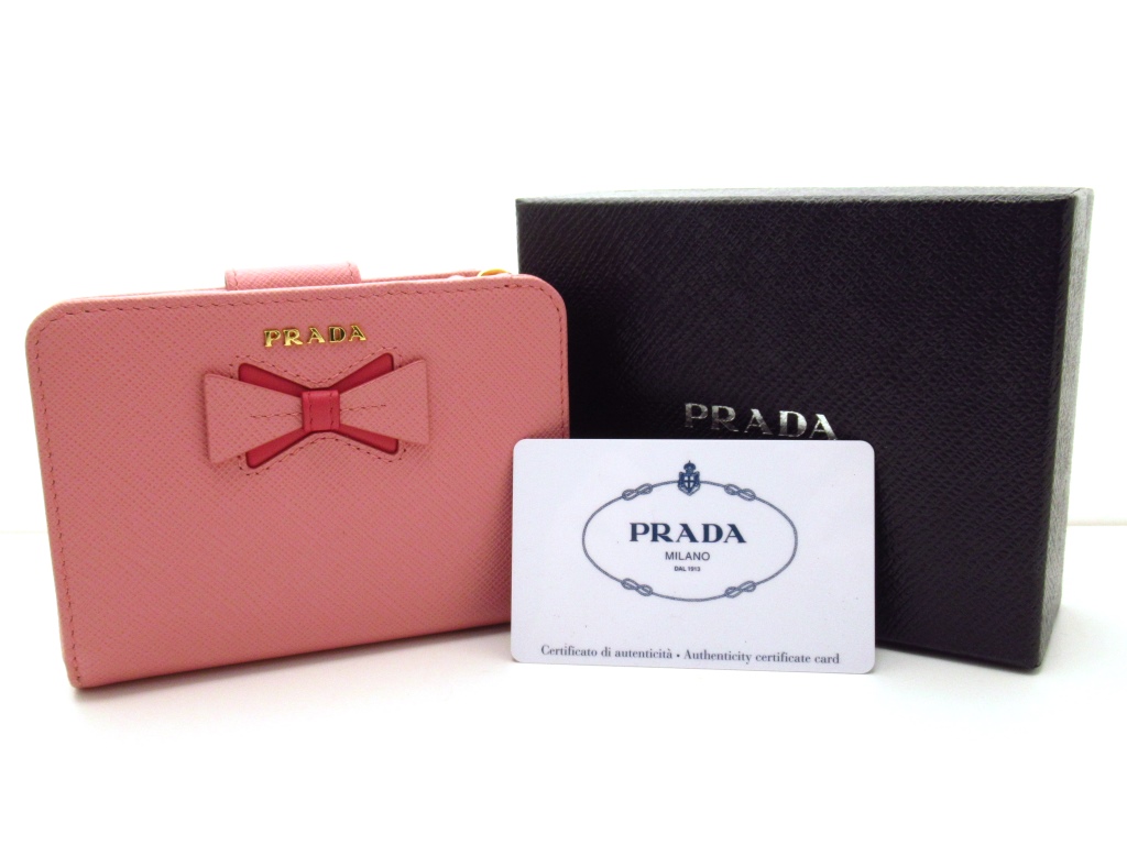 Prada プラダ 二つ折l型lip財布 ピンク サフィアーノ 1ml018 410 の購入なら 質 の大黒屋 公式