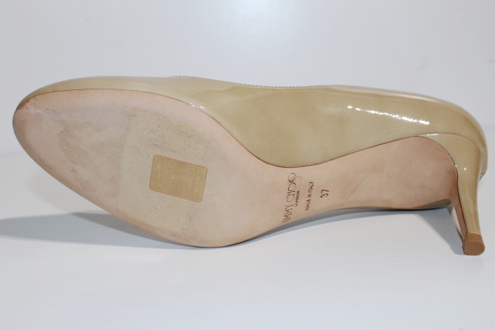 JIMMY CHOO　ジミーチュウ　パンプス　レディース37　ベージュ　パテント　(2148103401886）【200】