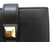 FENDI　フェンディ　二つ折り財布 　スタッズ　ブラック レザー　8M0386【430】2148103632587